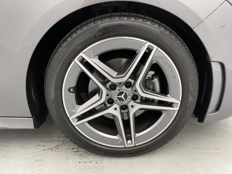 Image secondaire du véhicule 14