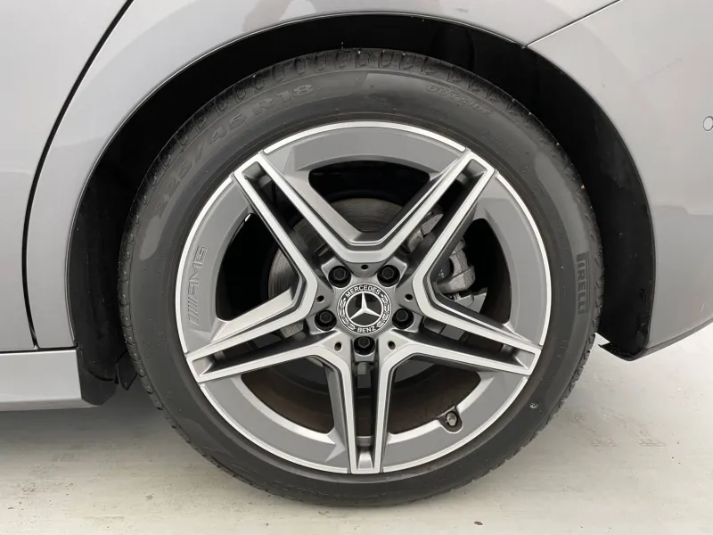 Image secondaire du véhicule 18