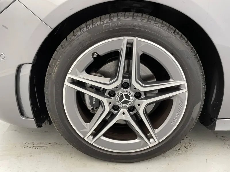 Image secondaire du véhicule 19