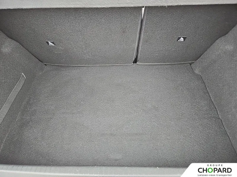 Image secondaire du véhicule 9