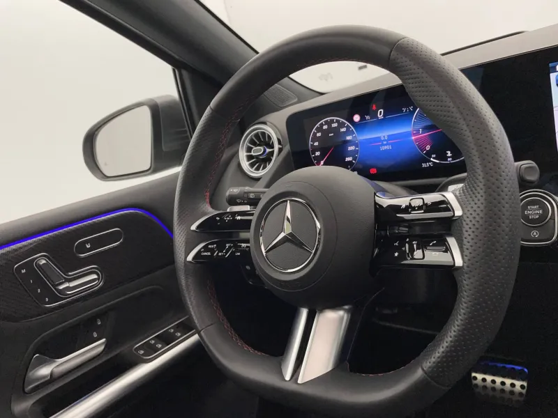 Image secondaire du véhicule 26