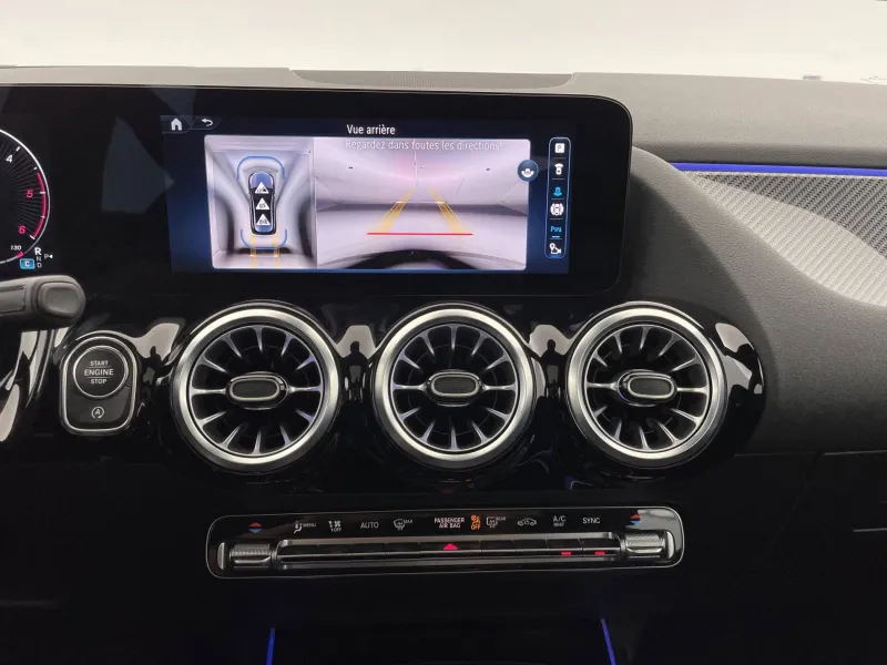 Image secondaire du véhicule 30