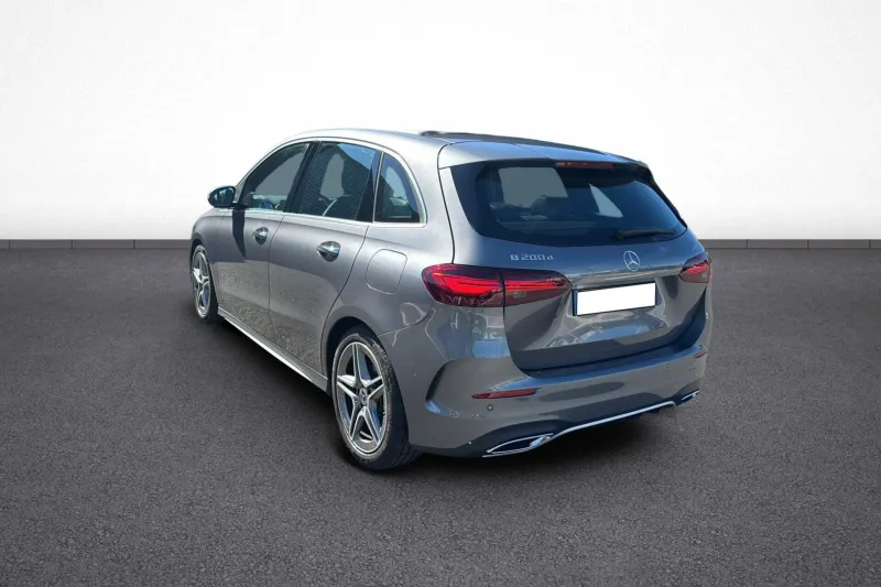 Image secondaire du véhicule 38