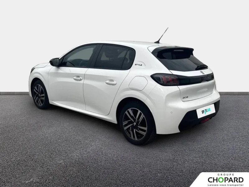 Image secondaire du véhicule 8