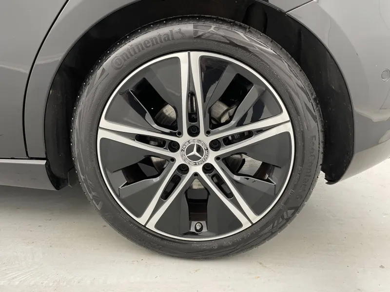 Image secondaire du véhicule 18