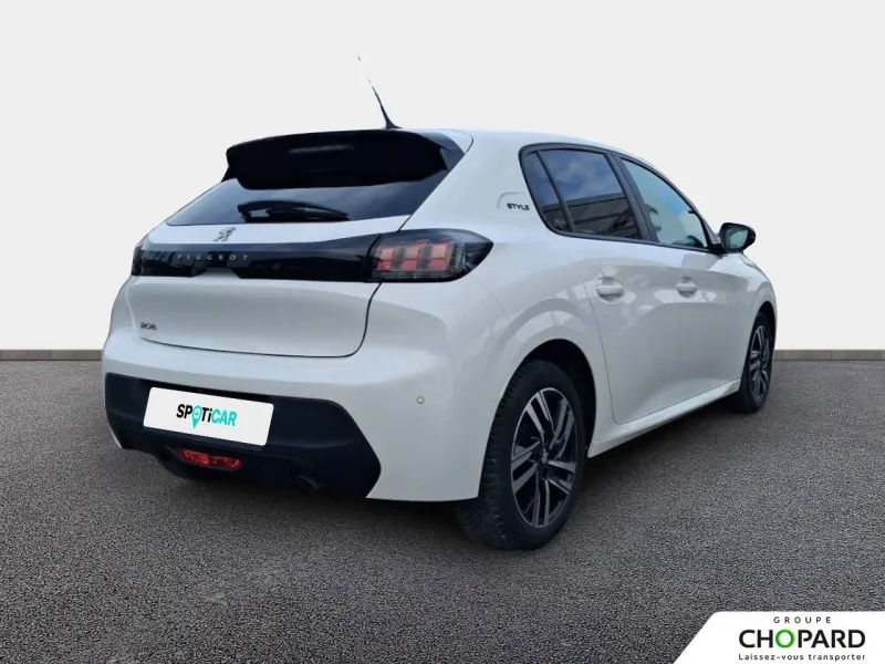 Image secondaire du véhicule 9