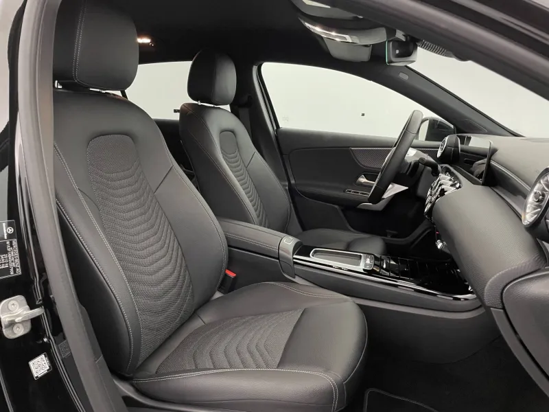 Image secondaire du véhicule 26