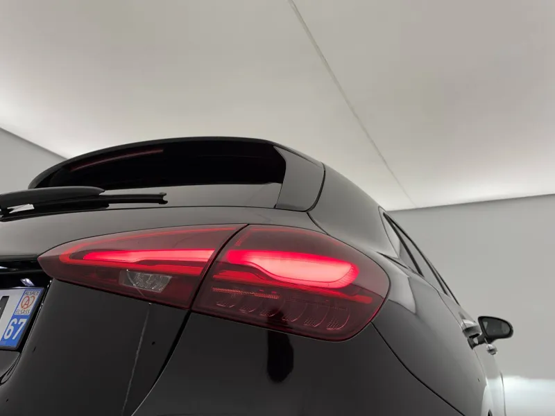 Image secondaire du véhicule 30