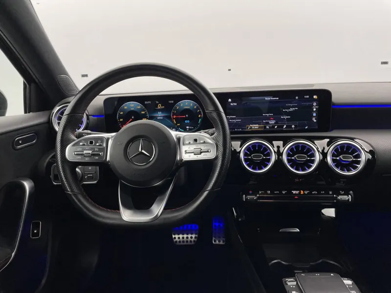 Image secondaire du véhicule 23