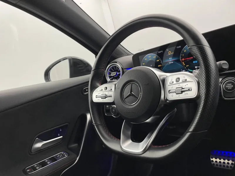 Image secondaire du véhicule 25