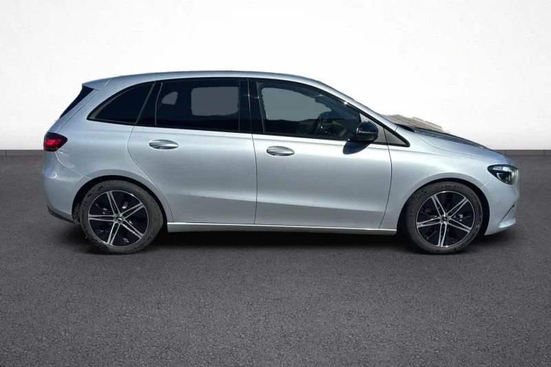 Image secondaire du véhicule 8