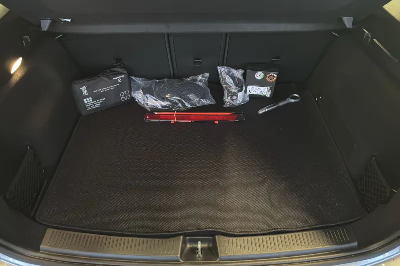 Image secondaire du véhicule 10