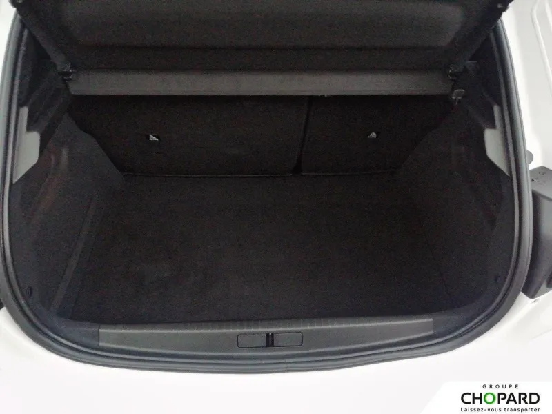 Image secondaire du véhicule 9