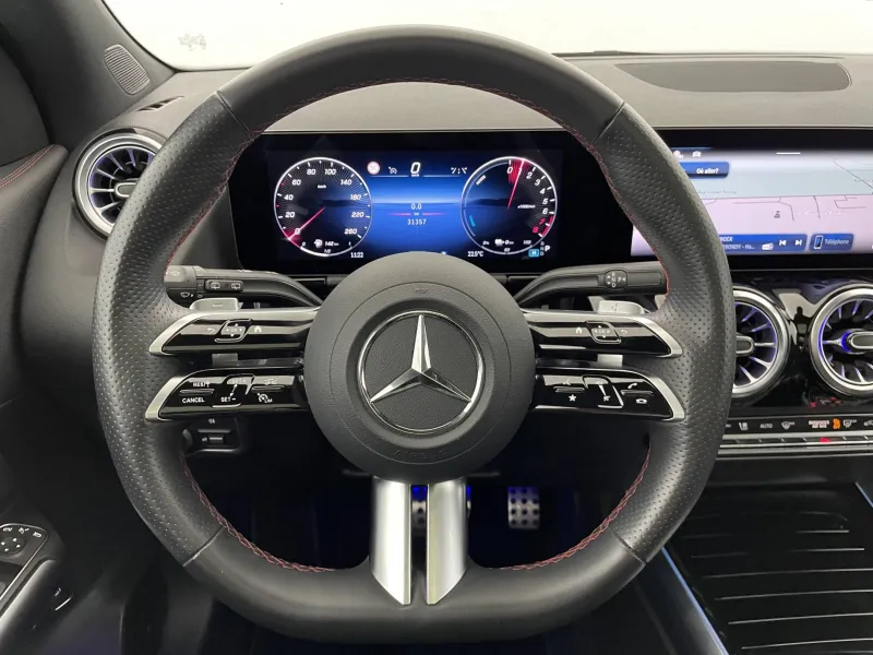 Image secondaire du véhicule 24