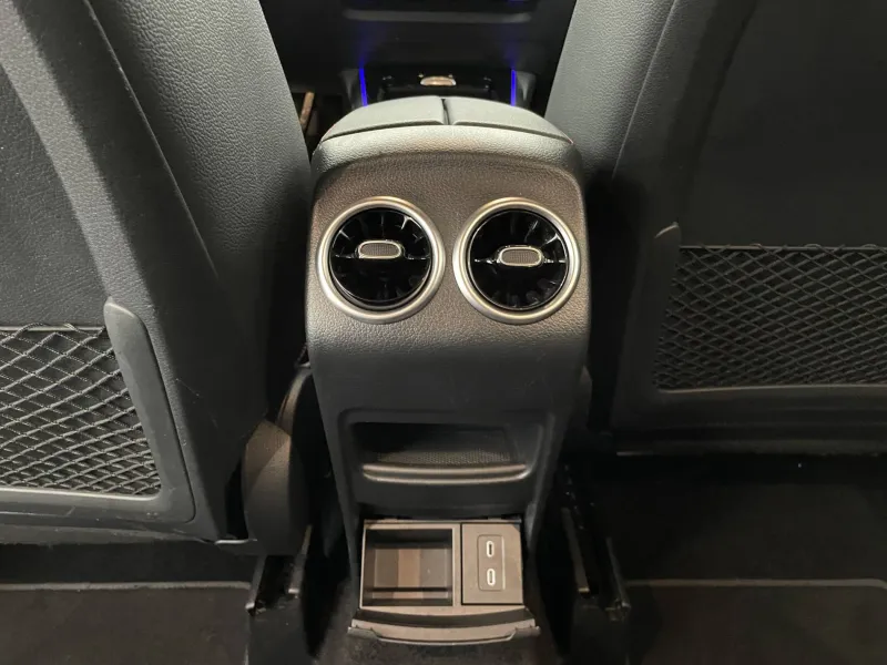 Image secondaire du véhicule 31