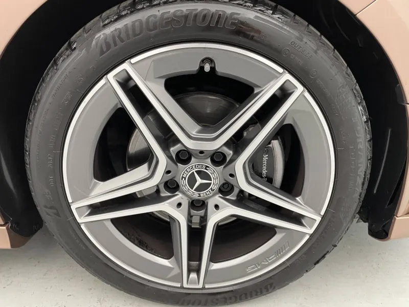 Image secondaire du véhicule 14