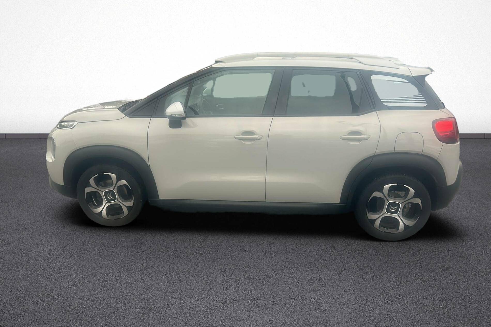 Image secondaire du véhicule 4