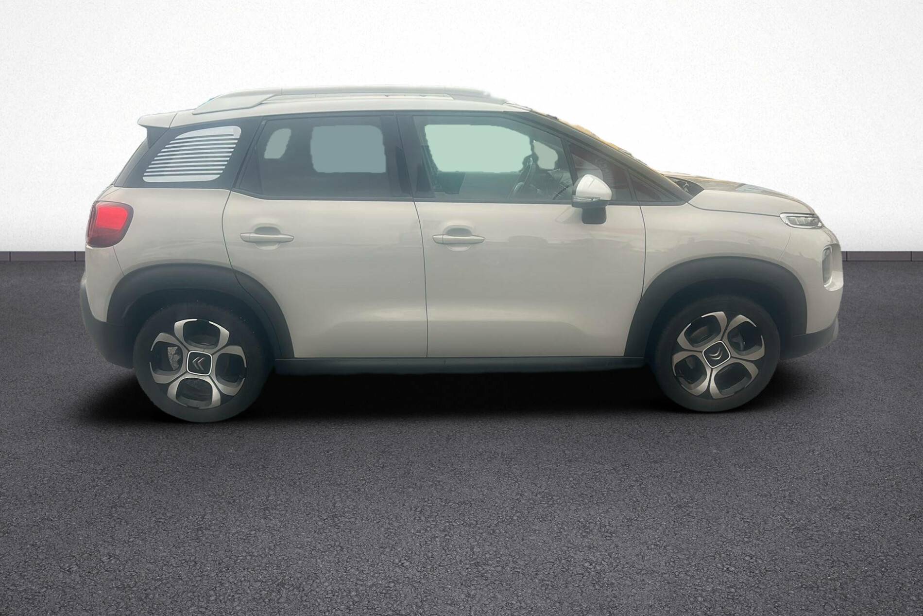 Image secondaire du véhicule 8