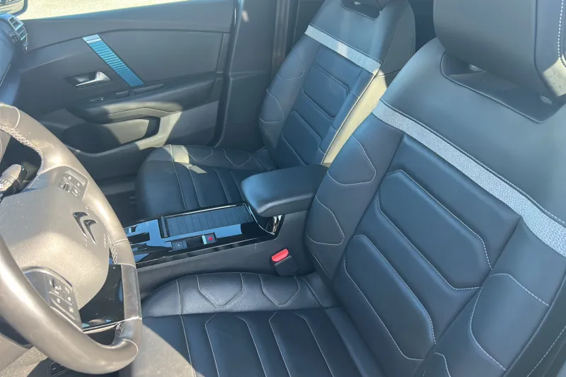 Image secondaire du véhicule 3