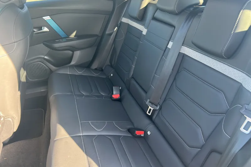 Image secondaire du véhicule 4