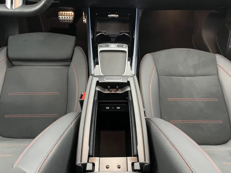 Image secondaire du véhicule 28