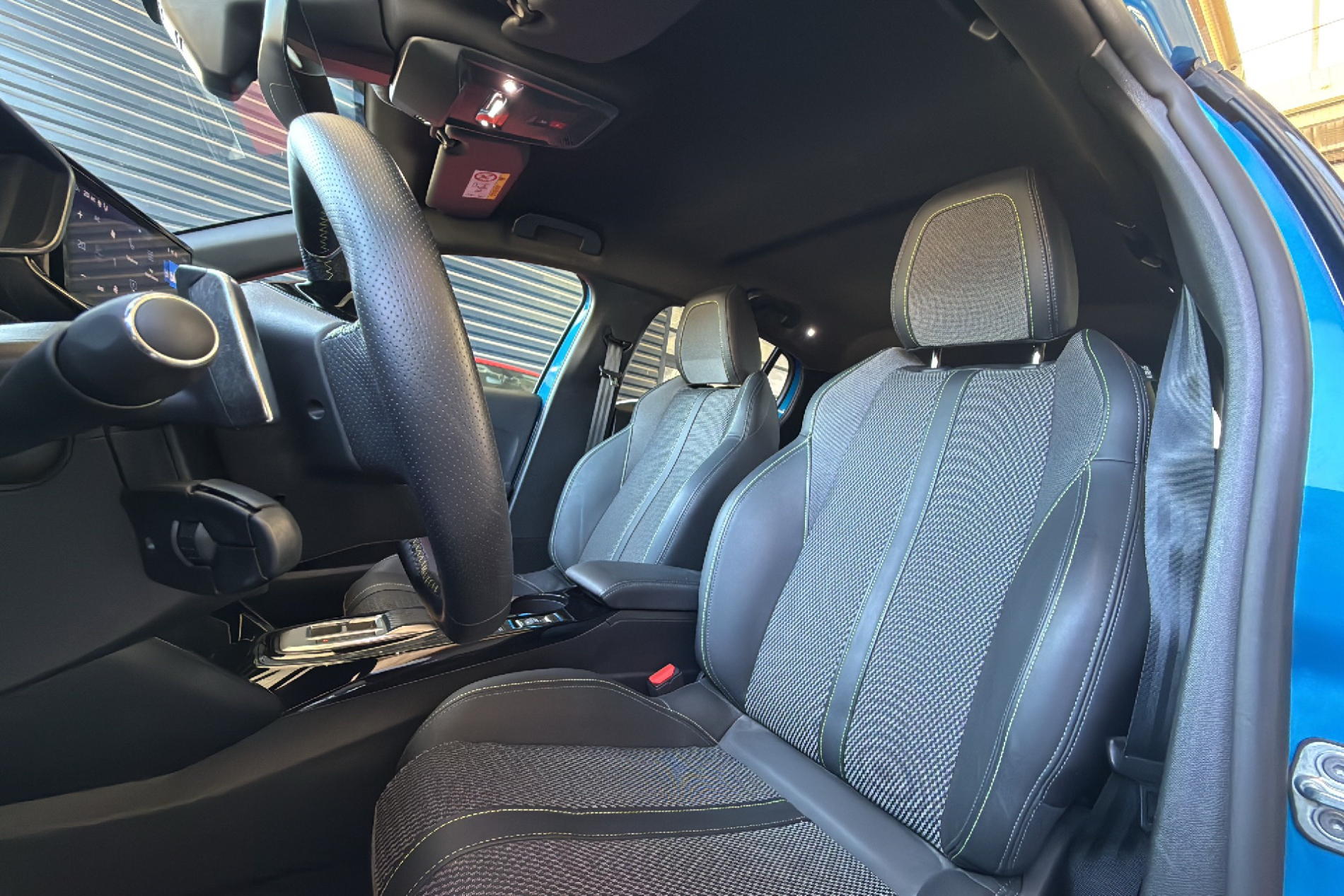 Image secondaire du véhicule 10