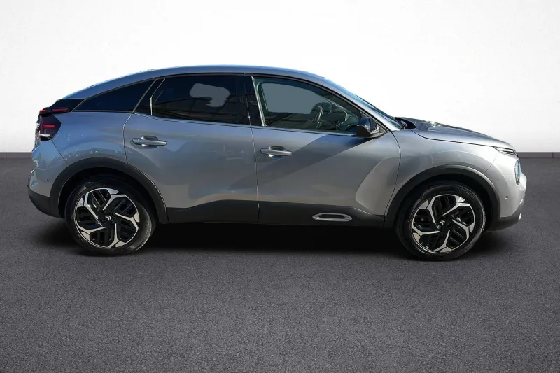 Image secondaire du véhicule 8