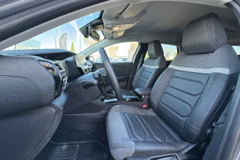 Image secondaire du véhicule 10