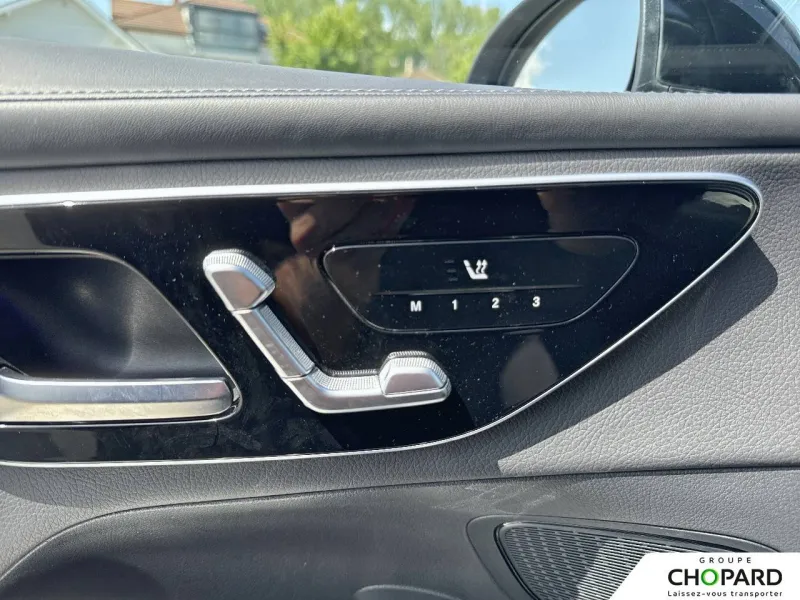 Image secondaire du véhicule 23