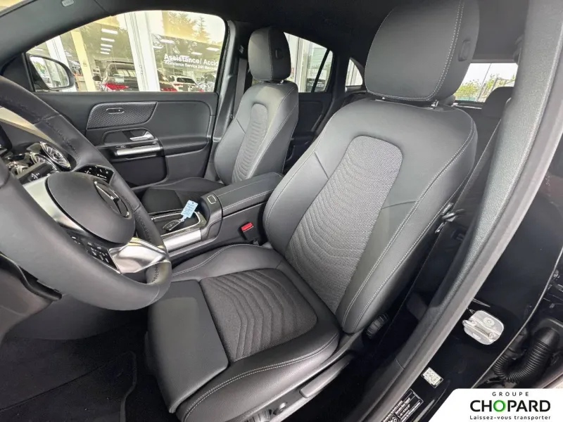 Image secondaire du véhicule 12