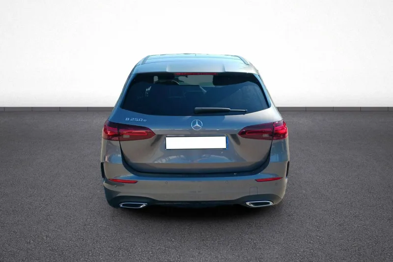 Image secondaire du véhicule 6