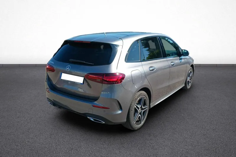 Image secondaire du véhicule 7