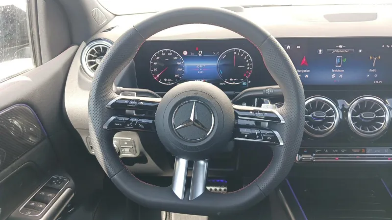 Image secondaire du véhicule 14