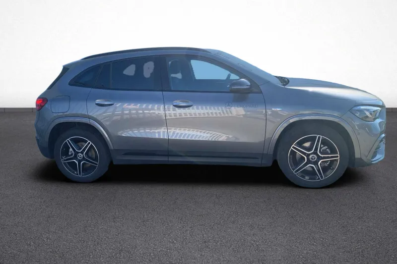 Image secondaire du véhicule 8