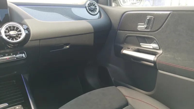 Image secondaire du véhicule 25