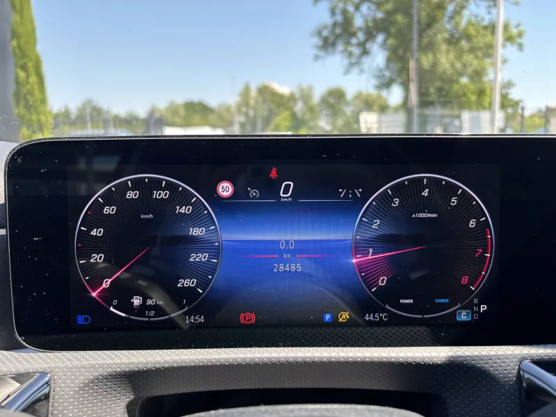 Image secondaire du véhicule 14