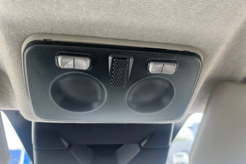 Image secondaire du véhicule 23