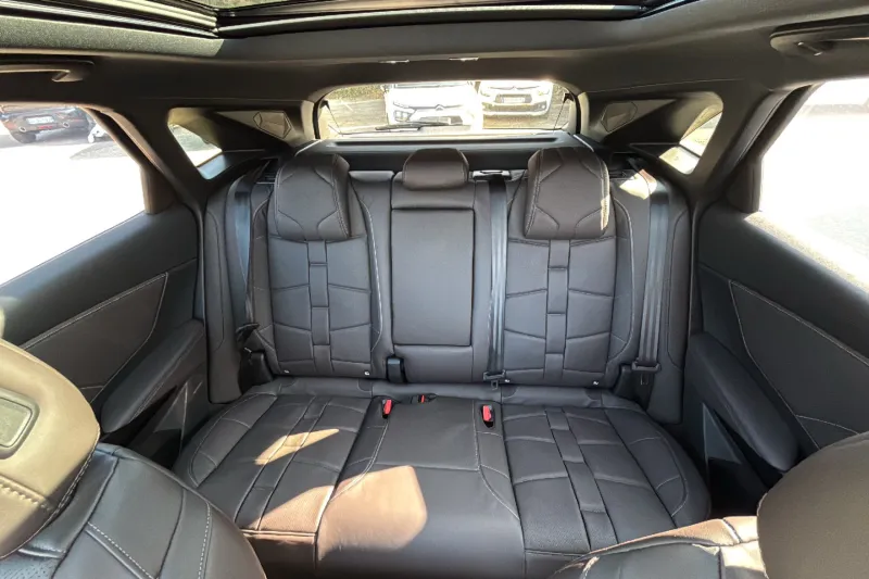 Image secondaire du véhicule 32