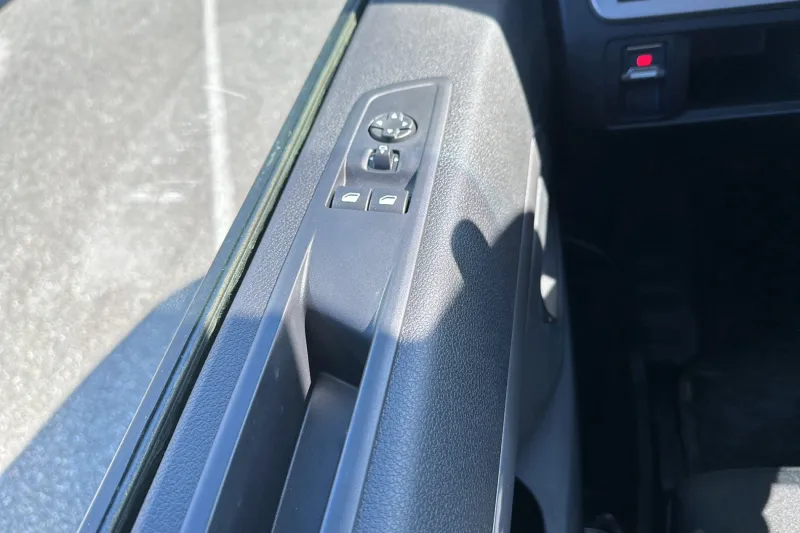 Image secondaire du véhicule 24