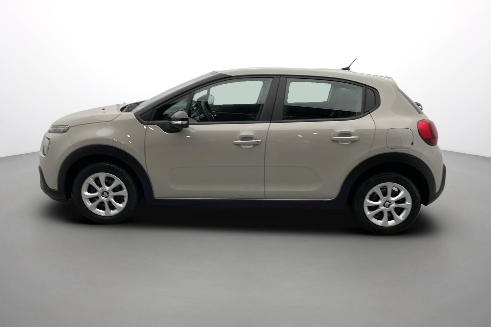 Image secondaire du véhicule 4