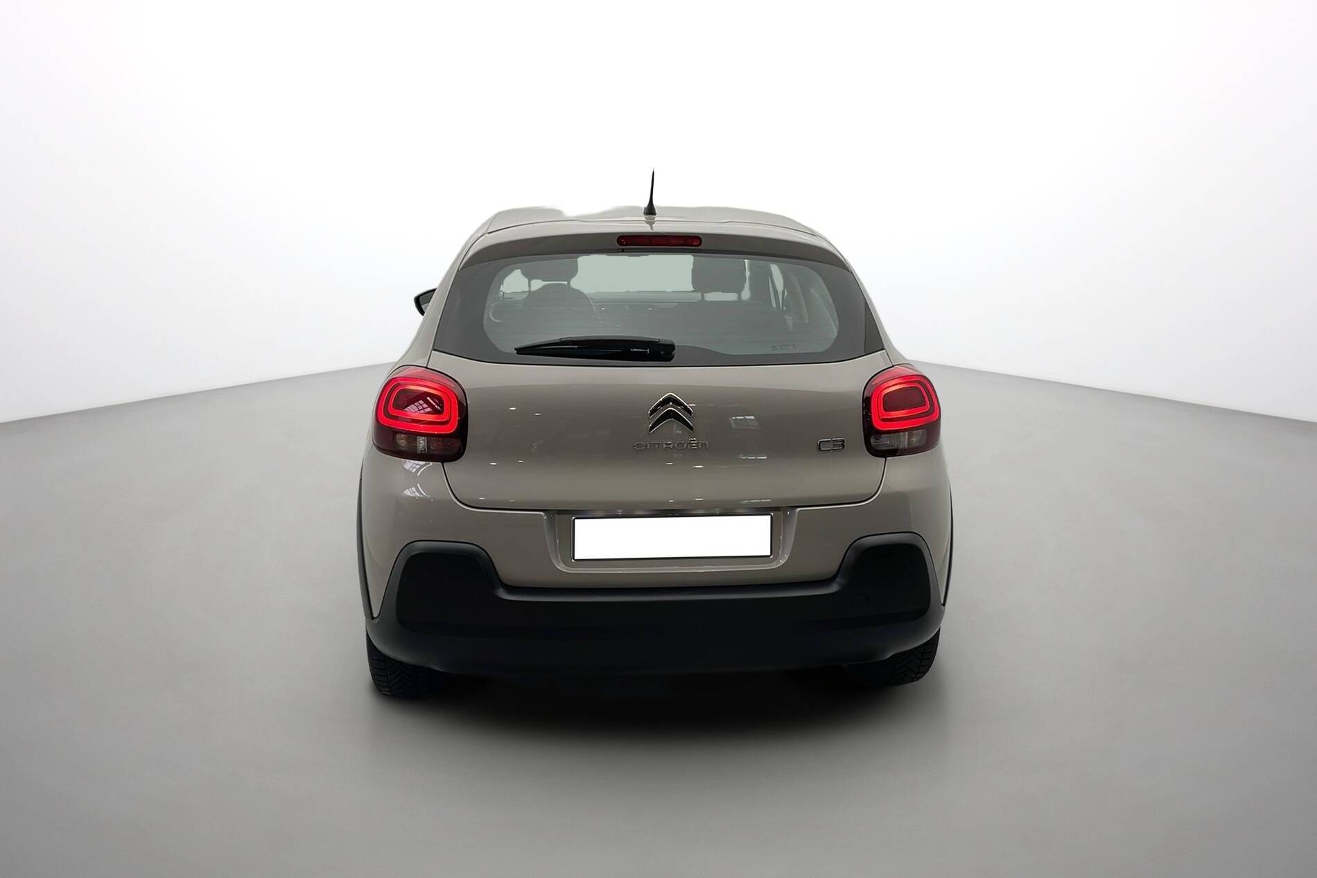 Image secondaire du véhicule 6