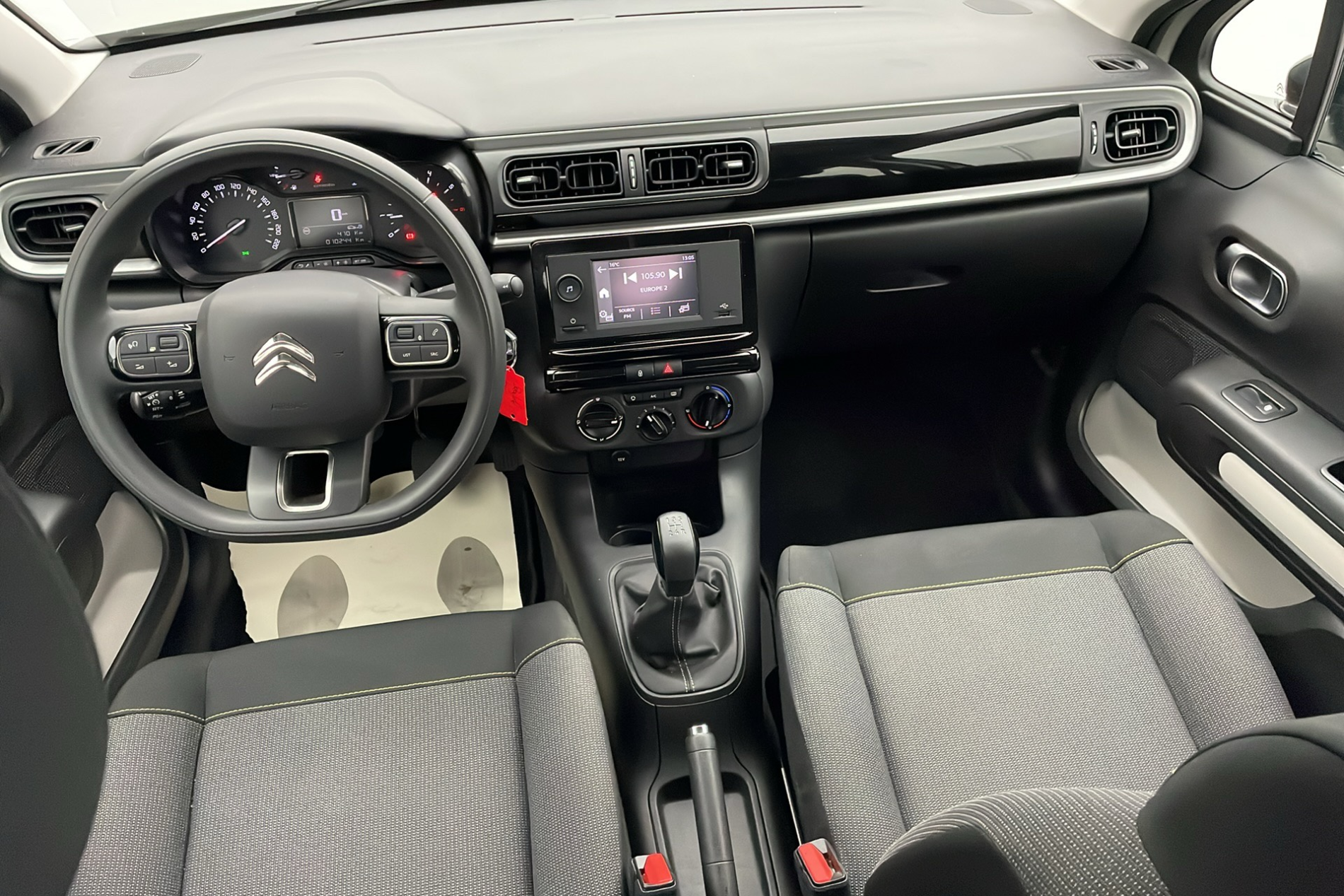 Image secondaire du véhicule 10