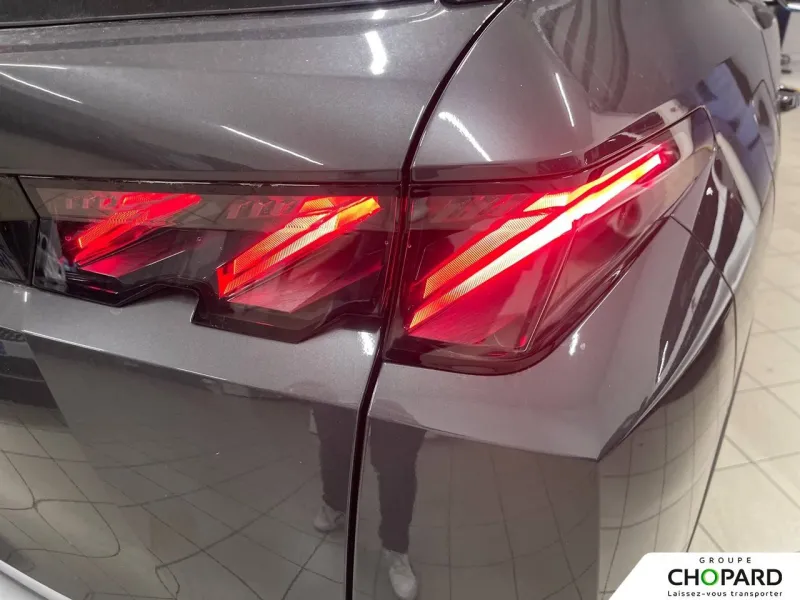 Image secondaire du véhicule 24