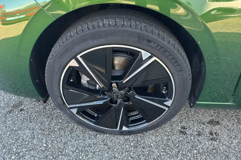 Image secondaire du véhicule 14