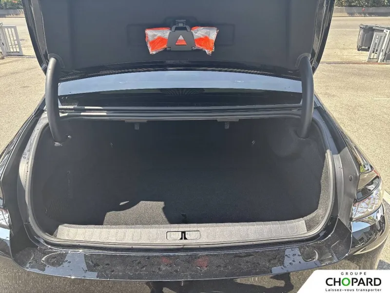 Image secondaire du véhicule 9