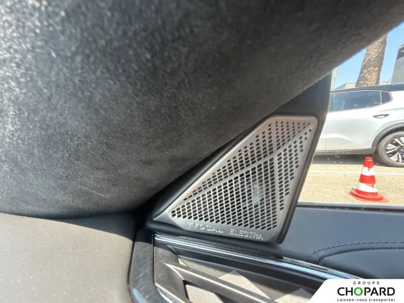 Image secondaire du véhicule 14