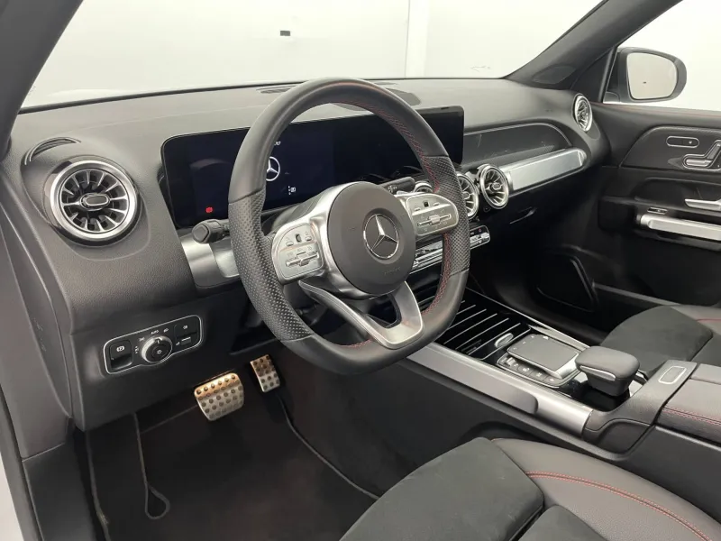 Image secondaire du véhicule 32