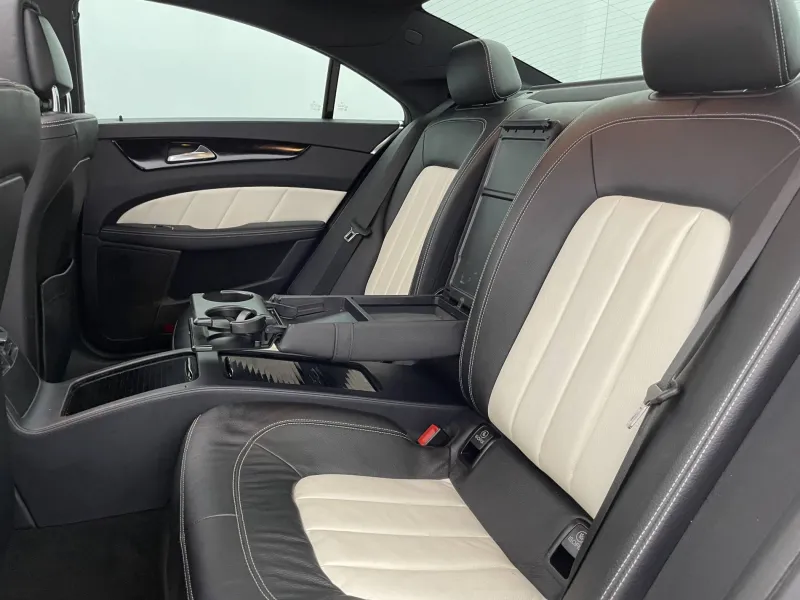 Image secondaire du véhicule 31