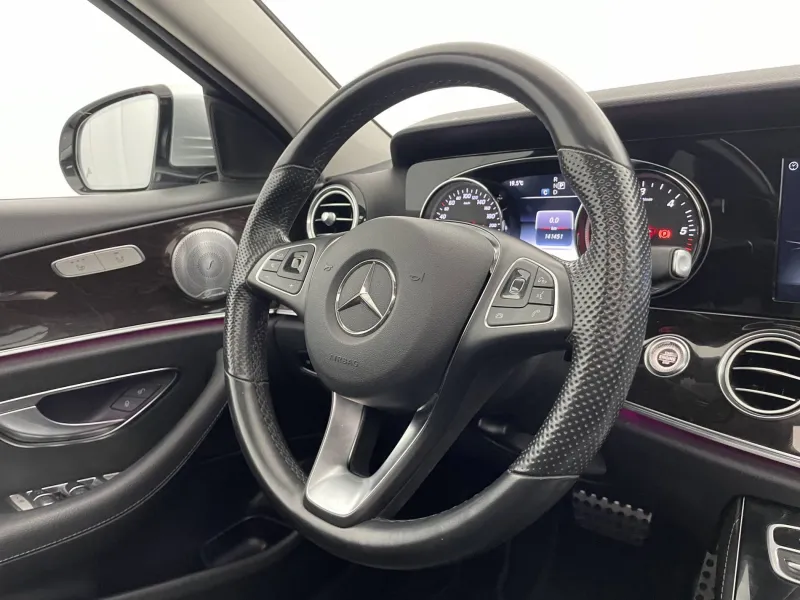 Image secondaire du véhicule 25