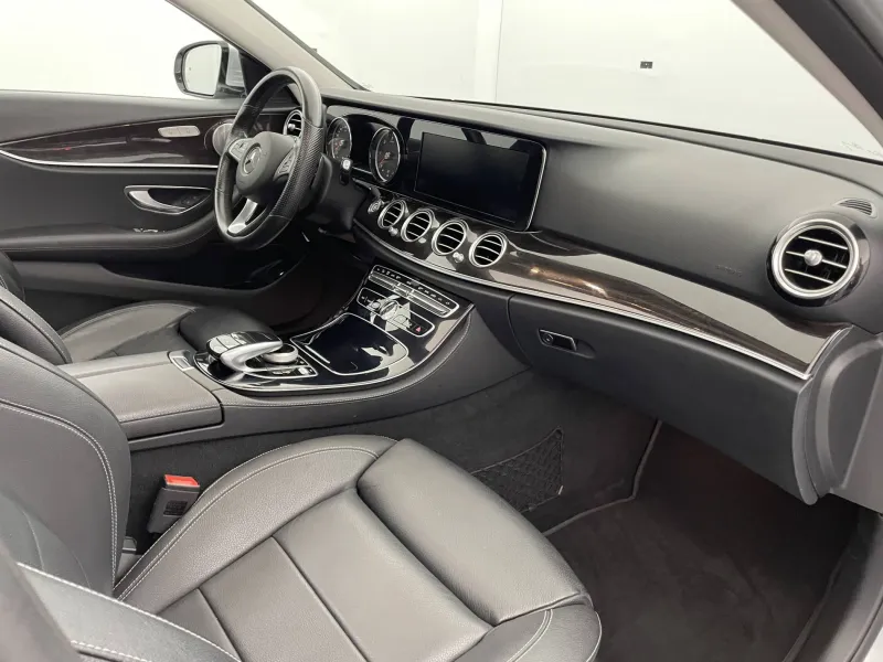 Image secondaire du véhicule 33